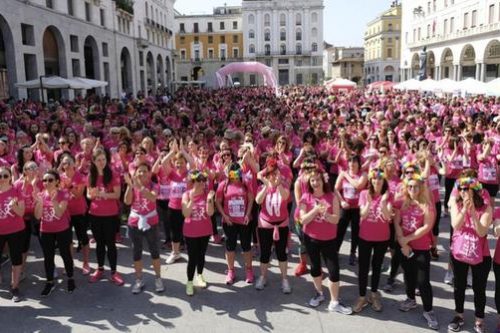 Da Mazzano al “Bresciaoggi”, lettrice in primo piano per StraWoman Da Mazzano al “Bresciaoggi”, lettrice in primo piano per StraWoman