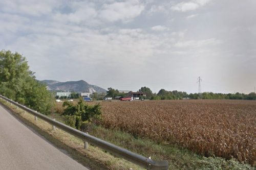 Via Einaudi, dalla cittadinanza la segnalazione: “discarica a cielo aperto”