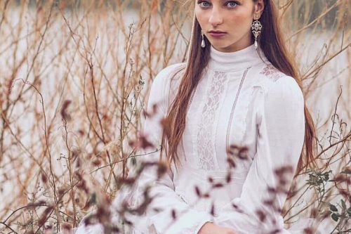 Gaia, 16 anni tra passerelle, musica e spettacolo, “nuotando veloce come un barracuda”