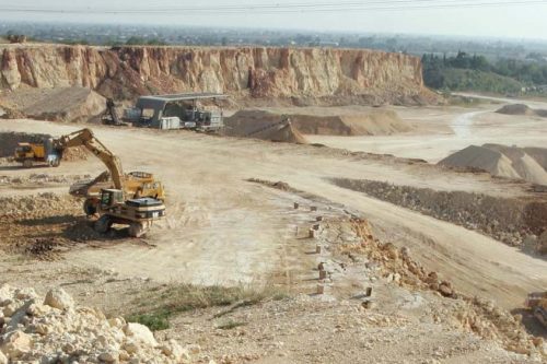 Il materiale giacente nella cava “Ateg25” andrà smaltito, lo conferma il Tar