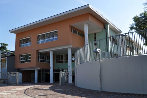 L’istituto “da Vinci” di Castenedolo diventa “Preparation Centre” per la formazione inglese riconosciuta da Cambridge L’istituto “da Vinci” di Castenedolo diventa “Preparation Centre” per la formazione inglese riconosciuta da Cambridge