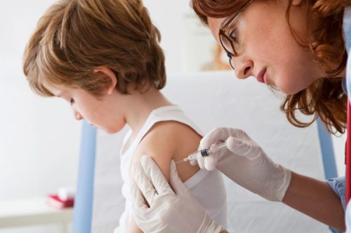 Obbligo vaccinale: per 8 bambini di Rezzato niente scuola materna