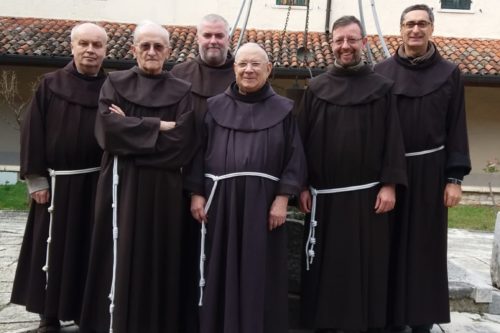 Missioni al Popolo: un Progetto di Fede nella Comunità Francescana di Rezzato