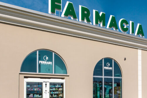 Medicine nelle ore notturne? La risposta è unica: Farmacia Ferrari!