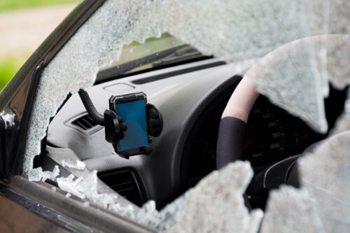 Rezzato: auto in sosta nel mirino