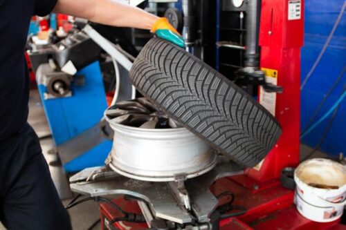 Cambio gomme invernali: 15 maggio il termine ultimo Cambio gomme invernali: 15 maggio il termine ultimo