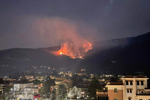Anche i Vigili del Fuoco di Mazzano per l’incendio in Maddalena