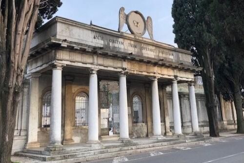 Opera conservativa con il supporto della della Soprintendenza delle belle arti per i cimiteri di Rezzato e Virle