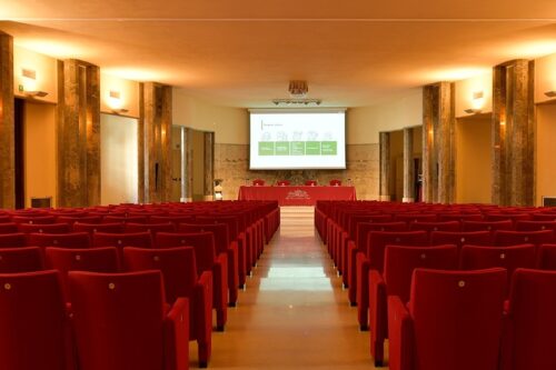 Overcome the ordinary: Villa Fenaroli ospita gli studenti di Junior Enterprise Europe