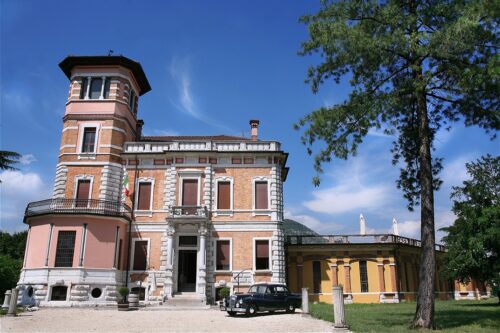 Visita alla storia della seconda guerra mondiale in Villa Torreggiani a Treponti