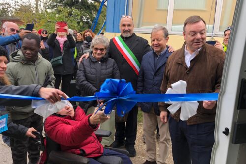 Rezzato Special: Nuovo mezzo per il trasporto disabili donato il ricordo di Silvana e Carlo