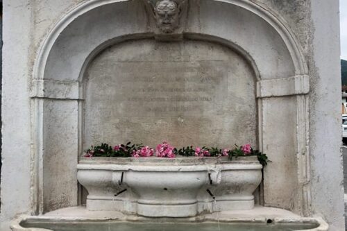 La fontana di Botticino Mattina torna a splendere dopo il restauro La fontana di Botticino Mattina torna a splendere dopo il restauro
