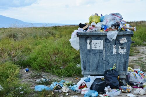 Le mini discariche abusive di Rezzato: 7 denunce