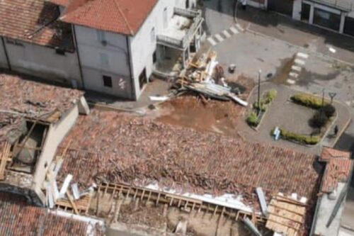 Ciliverghe riapre la Parrocchiale in attesa di nuovi lavori al tetto