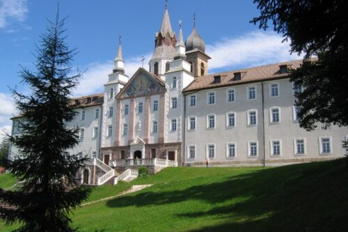 Unità Pastorale di Botticino propone il viaggio al Santuario di Pietralba: il Duomo delle Dolomiti