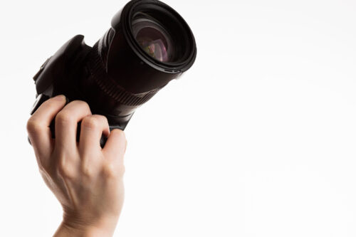 Inclusione e bellezza in scena a Rezzato: una mostra fotografica racconta la cura di sé e la diversità