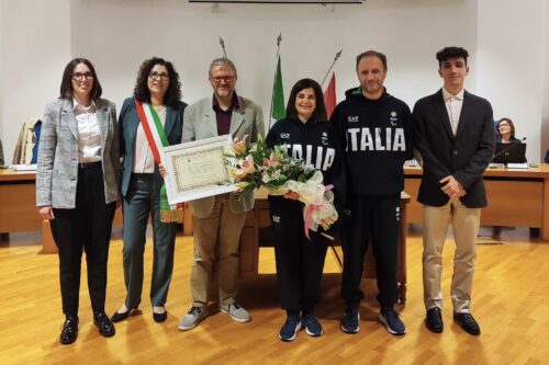 Riconoscimento del comune di Mazzano a Pamela Novaglio: simbolo di determinazione
