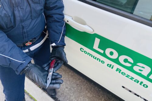 Giovane fermato a Rezzato: brandiva un coltello per strada