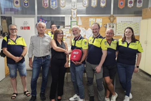 Brixia Pap Srl dona un defibrillatore alla Protezione Civile di Rezzato Brixia Pap Srl dona un defibrillatore alla Protezione Civile di Rezzato